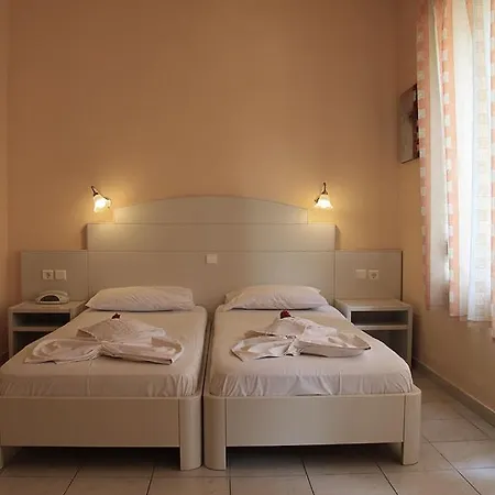 Golden Apartmanhotel 2*